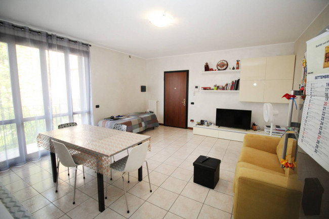 Appartamento in vendita a Lazzate