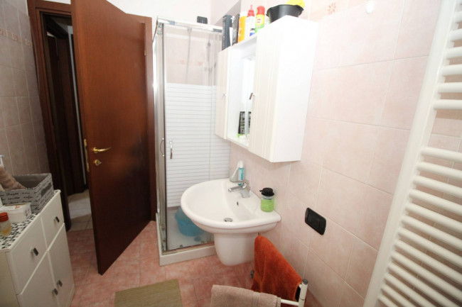 Appartamento in vendita a Lazzate