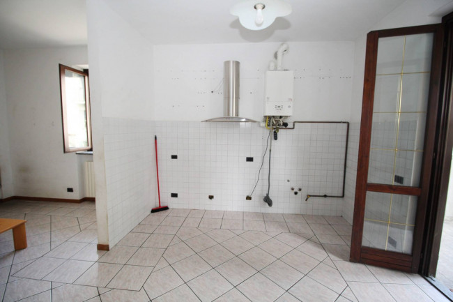 Appartamento in affitto a Lazzate