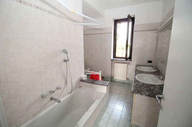 Appartamento in affitto a Lazzate
