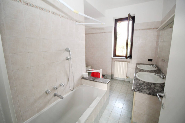 Appartamento in affitto a Lazzate