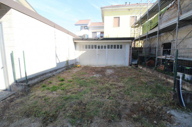 Rustico in vendita a Cogliate