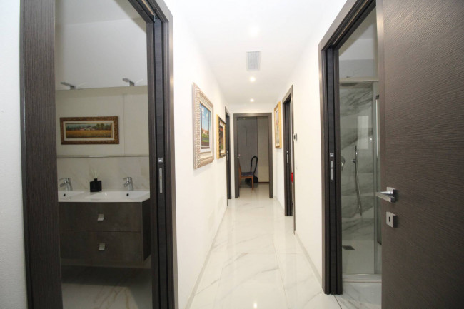 Villa in vendita a Lazzate