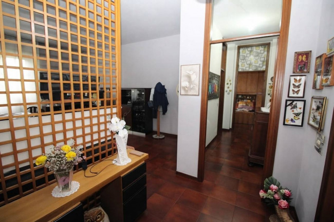 Appartamento in vendita a Lazzate