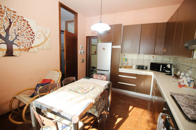 Appartamento in vendita a Lazzate