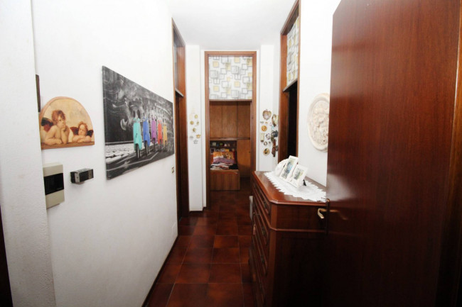 Appartamento in vendita a Lazzate