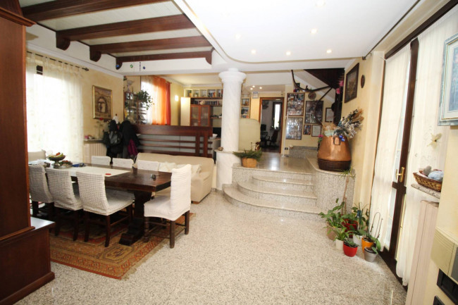 Villa in vendita a Misinto