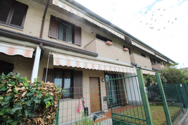 Villette a schiera in vendita a Lazzate