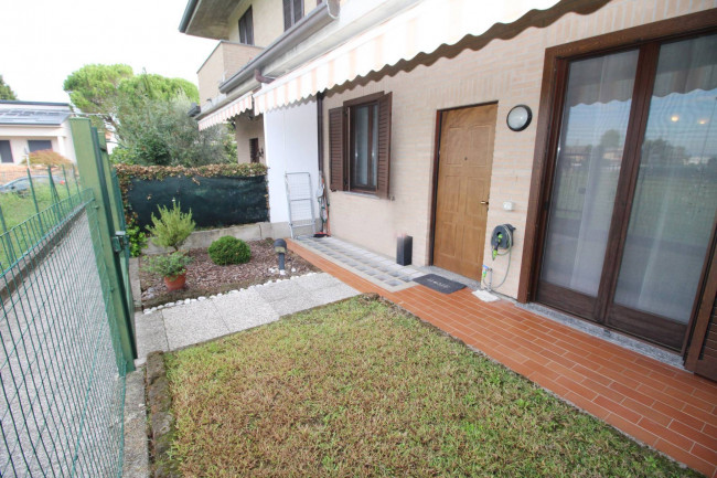 Villette a schiera in vendita a Lazzate