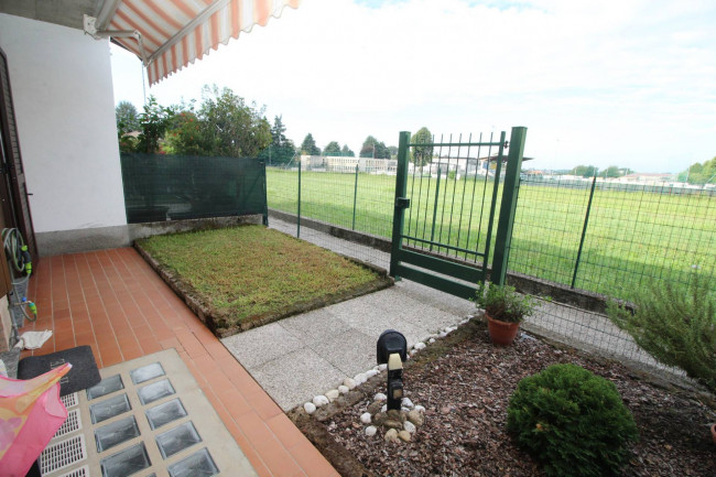 Villette a schiera in vendita a Lazzate