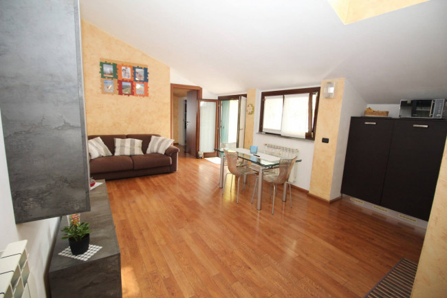 Appartamento in vendita a Ceriano Laghetto