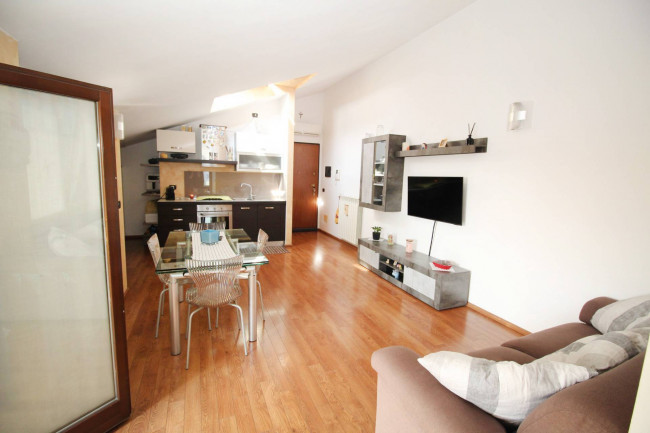 Appartamento in vendita a Ceriano Laghetto