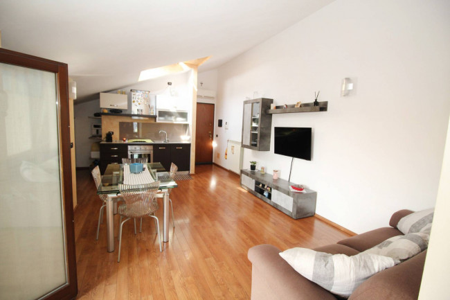 Appartamento in vendita a Ceriano Laghetto