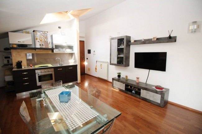Appartamento in vendita a Ceriano Laghetto