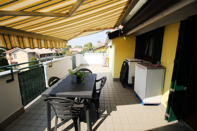Appartamento in vendita a Ceriano Laghetto