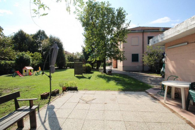 Appartamento in vendita a Cogliate