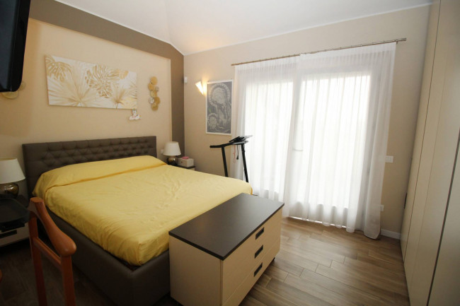 Appartamento in vendita a Caronno Pertusella