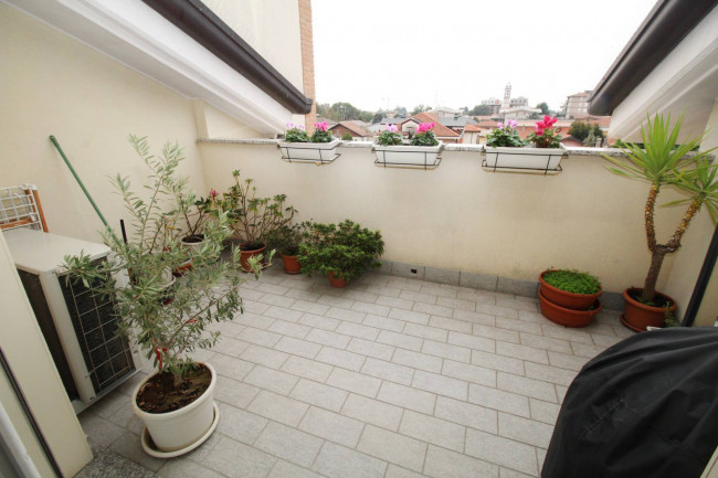 Appartamento in vendita a Caronno Pertusella
