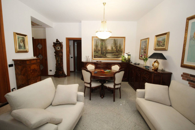 Appartamento in vendita a Lentate sul Seveso