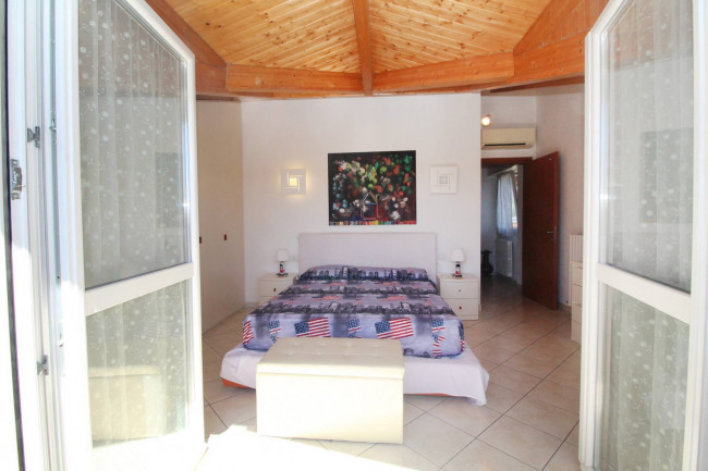 Villa in vendita a Cogliate