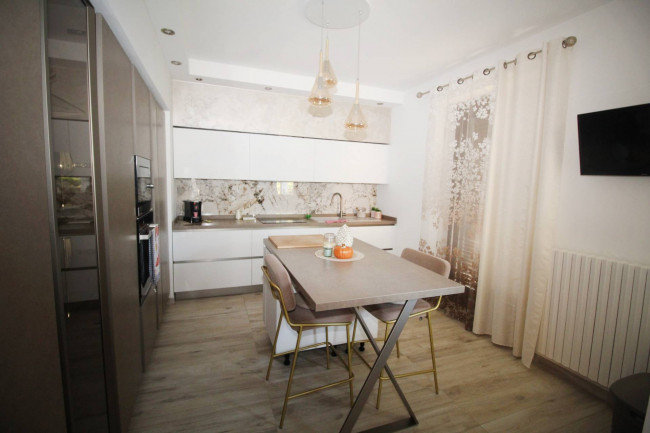 Villa in affitto a Misinto