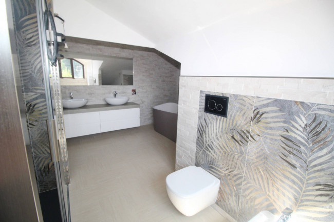 Villa in affitto a Misinto