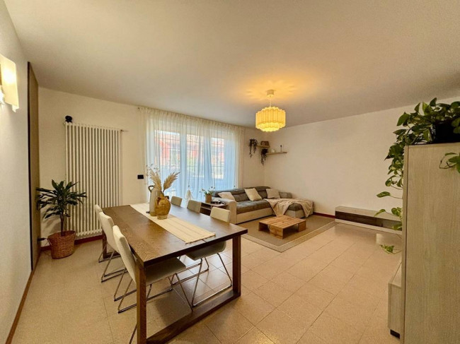 Casa singola in vendita a Lacchiarella