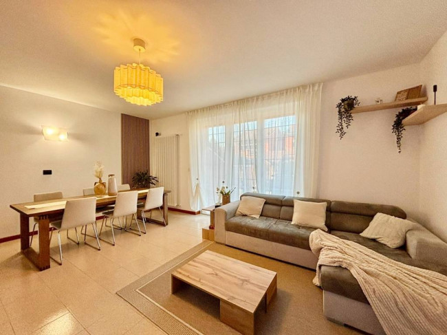 Casa singola in vendita a Lacchiarella