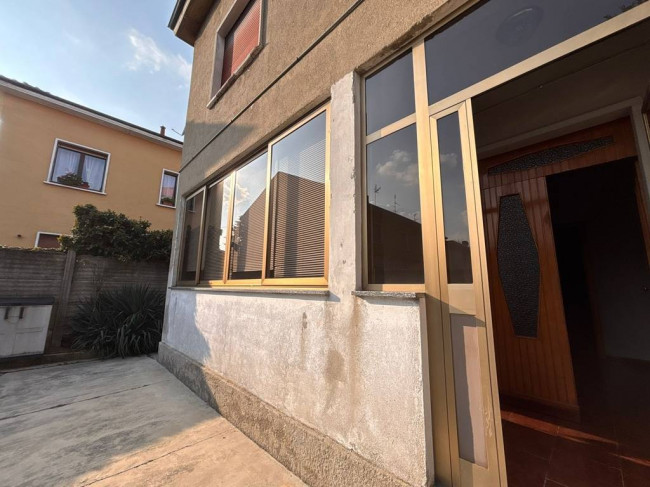 Casa singola in vendita a Varedo