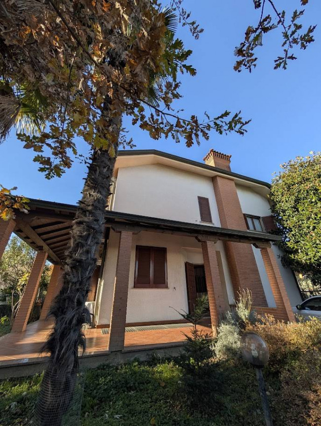 Casa singola in vendita a Paderno Dugnano
