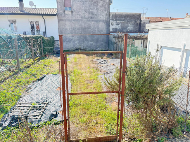 Appartamento in vendita a Vanzaghello