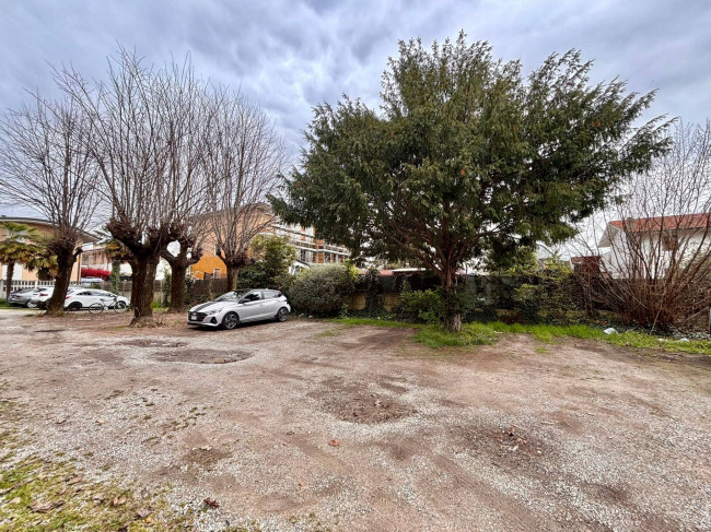 Appartamento in vendita a Limbiate