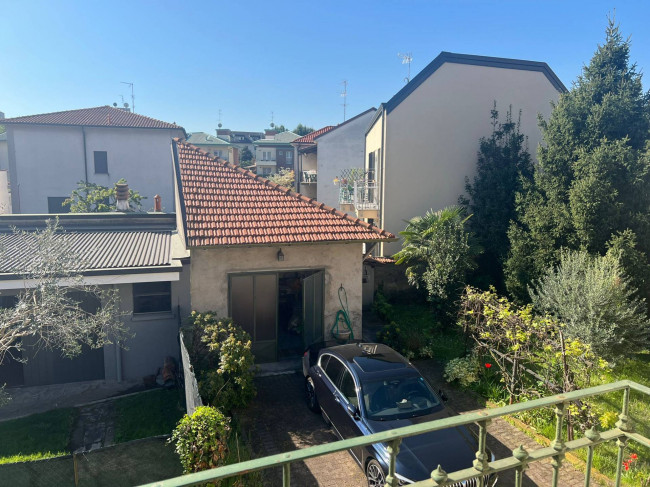 Villa in vendita a Nova Milanese