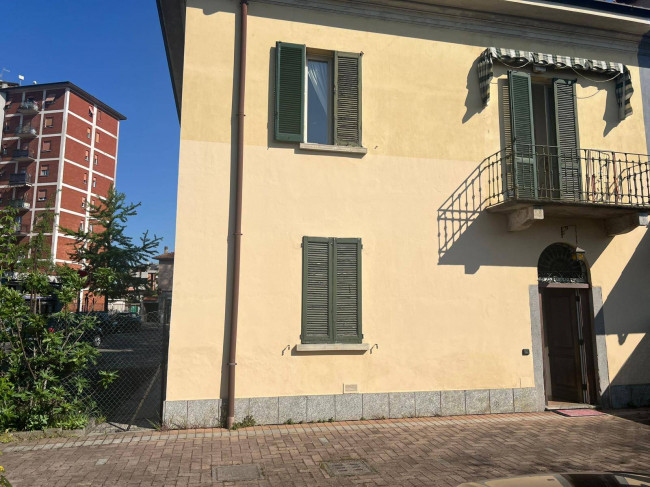 Villa in vendita a Nova Milanese