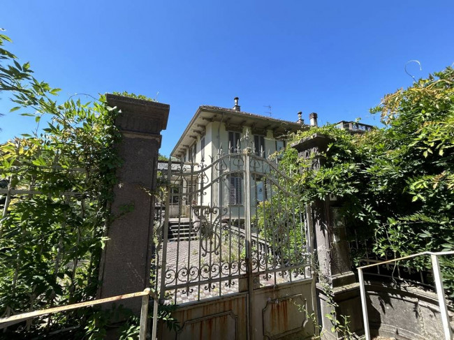 Villa in vendita a Strona