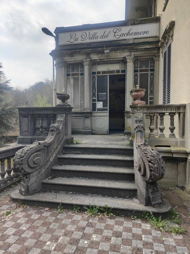 Villa in vendita a Strona