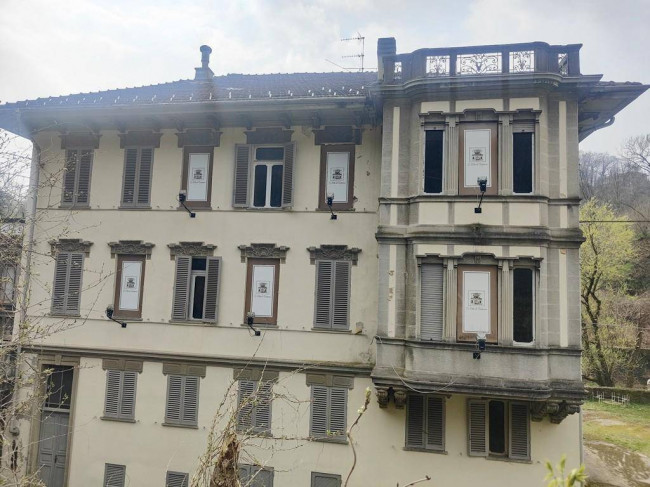 Villa in vendita a Strona