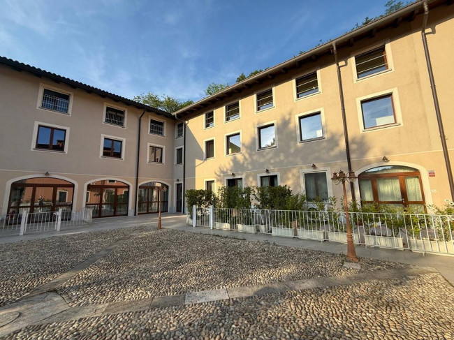 Appartamento in vendita a Carate Brianza