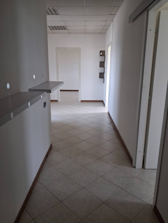 Studio/Ufficio in affitto a Desio
