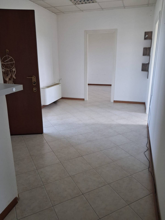 Studio/Ufficio in affitto a Desio