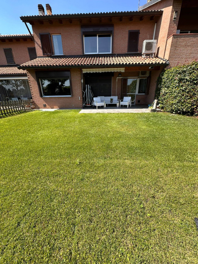 Appartamento in vendita a Carate Brianza