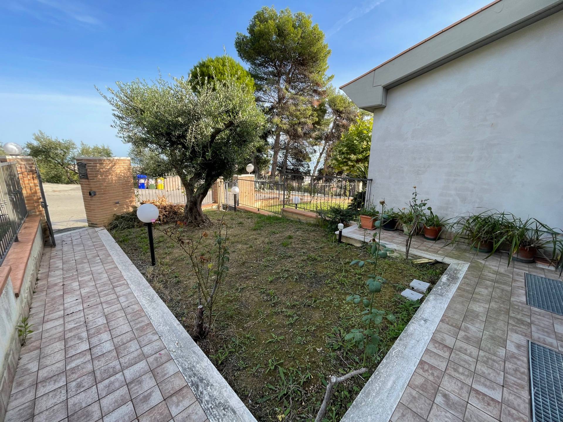 Villetta A Schiera in Vendita