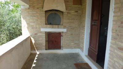 country house for sale in Monsampolo del Tronto
