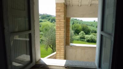 country house for sale in Monsampolo del Tronto