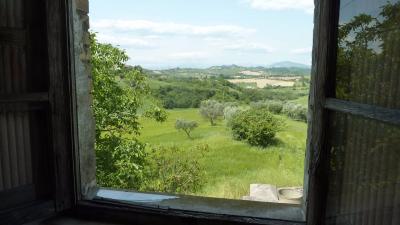 country house for sale in Monsampolo del Tronto