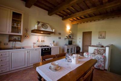 Appartamento in vendita a Montecatini Val di Cecina