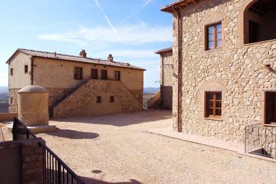 Appartamento in vendita a Montecatini Val di Cecina