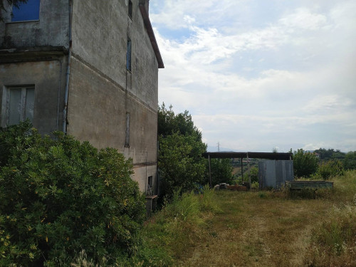 Rustico/Casale in vendita a Monteprandone