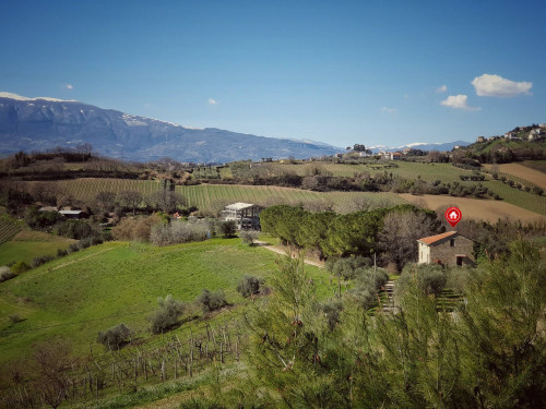Bauernhaus zu verkauf in Castorano