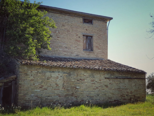Bauernhaus zu verkauf in Castorano